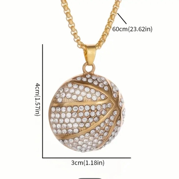 Elegant Silver Pendant Necklace - Picture 5 of 9